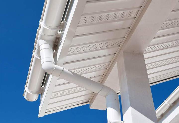 Pose de gouttières Levier